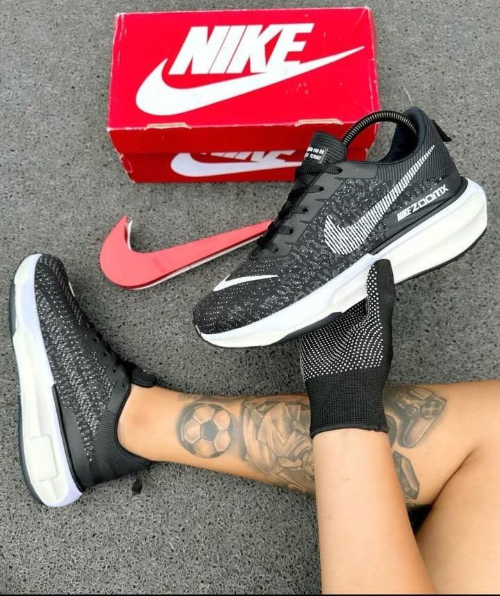 Nike ZoomX PREMIUM  009